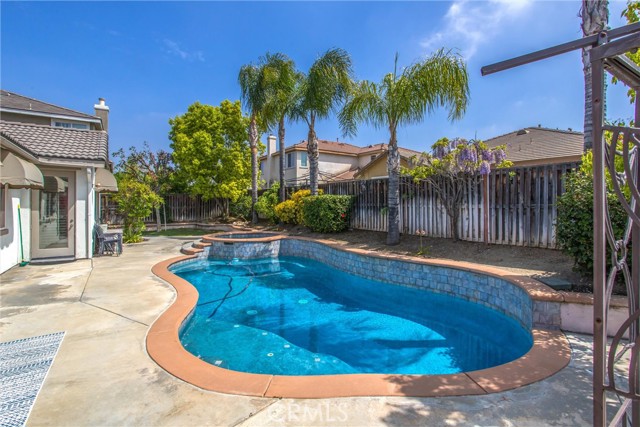 Detail Gallery Image 37 of 57 For 1536 Rose Arbor Ct, Redlands,  CA 92374 - 3 Beds | 2/1 Baths