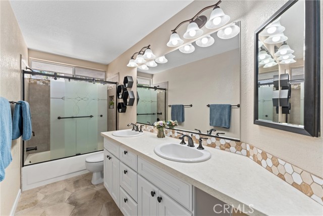 4150 San Ramon Drive, Corona CA: https://media.crmls.org/medias/64289c2e-870c-4f81-9547-c9d300a06efc.jpg