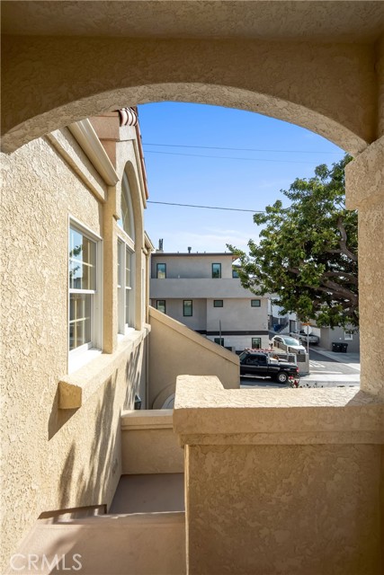 225 27th Street, Hermosa Beach, California 90254, 3 Bedrooms Bedrooms, ,3 BathroomsBathrooms,Residential,Sold,27th,SB21244922