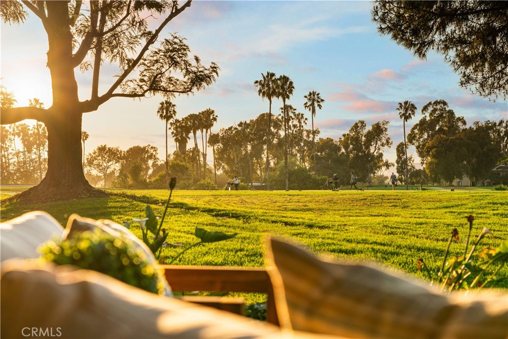 https://media.crmls.org/medias/6429ddf8-96ff-4261-85ce-15667fdcd1d2.jpg?preset=X-Large