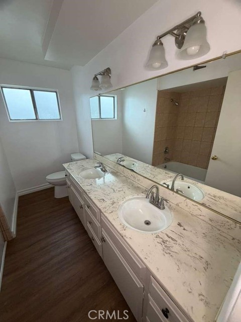 Detail Gallery Image 13 of 17 For 8000 Ben, North Hollywood,  CA 91605 - 3 Beds | 2 Baths