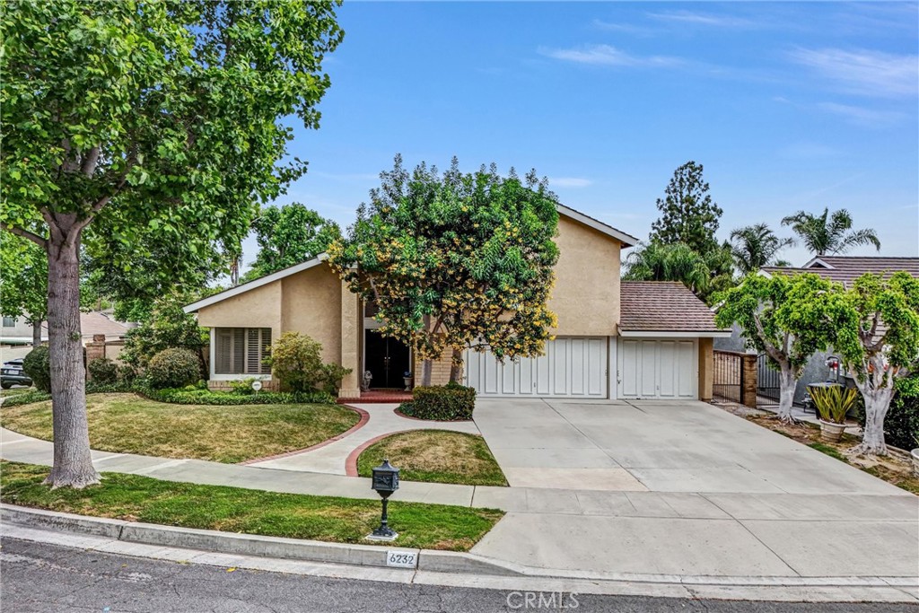 6232 E Shenandoah Avenue