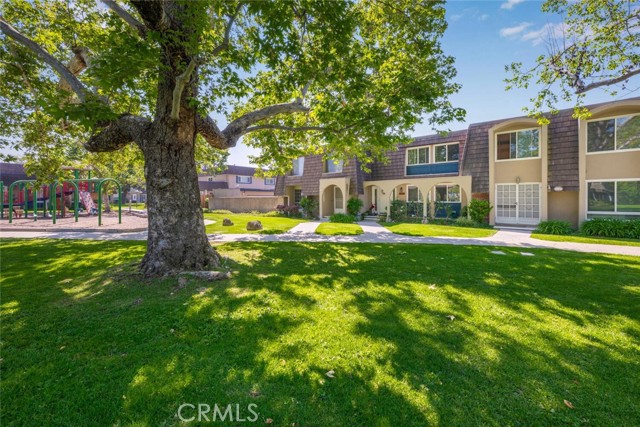 Detail Gallery Image 4 of 73 For 4236 Larwin, Cypress,  CA 90630 - 4 Beds | 2/1 Baths