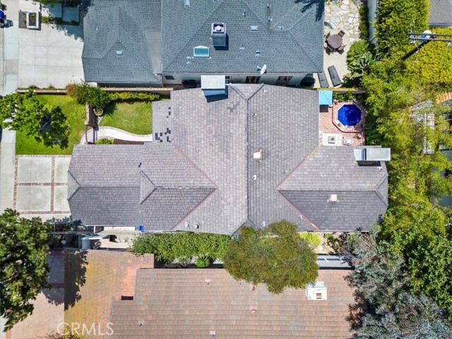 2209 Valley Drive, Manhattan Beach, California 90266, 4 Bedrooms Bedrooms, ,2 BathroomsBathrooms,Residential,Sold,Valley,SB22159548