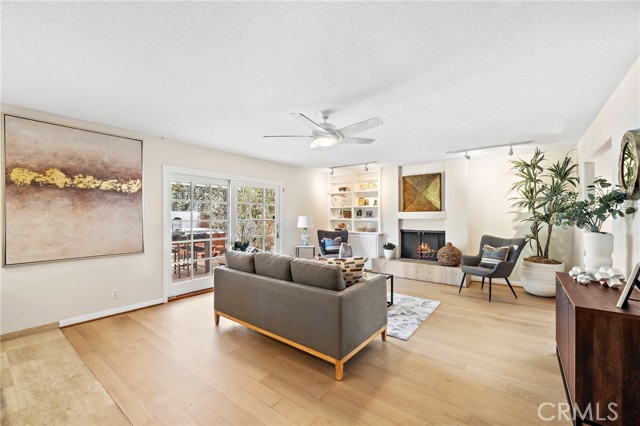 Detail Gallery Image 18 of 67 For 18817 Tomahawk Street, Fountain Valley,  CA 92708 - 5 Beds | 3 Baths