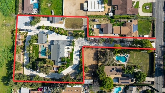 Detail Gallery Image 4 of 75 For 10555 Art St, Shadow Hills,  CA 91040 - 2 Beds | 3 Baths