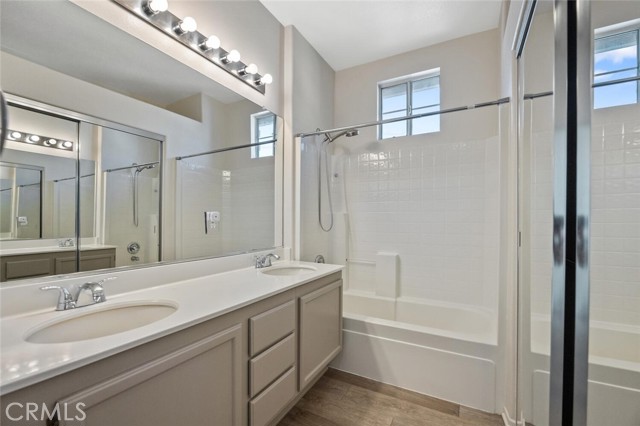 Detail Gallery Image 24 of 43 For 1868 Day Lily Ln, Simi Valley,  CA 93065 - 3 Beds | 2/1 Baths