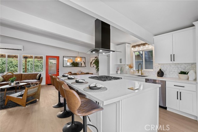 Detail Gallery Image 5 of 45 For 1864 S Hamilton Bld, Pomona,  CA 91766 - 3 Beds | 1 Baths