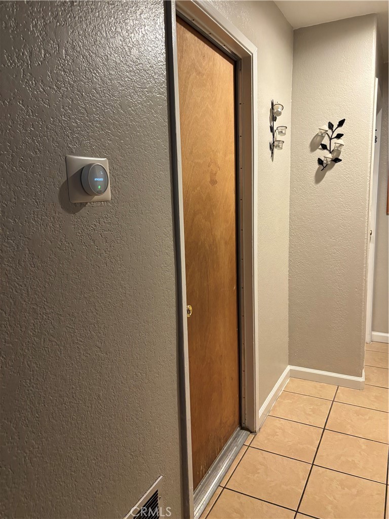 https://media.crmls.org/medias/642e41bf-6491-4a88-8f67-fef4fcb2185f.jpg?preset=X-Large