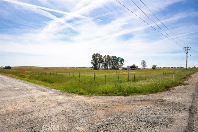 Detail Gallery Image 5 of 16 For 2151 Grand Ave, Oroville,  CA 95965 - 2 Beds | 2 Baths