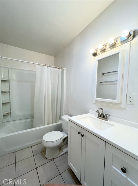 Detail Gallery Image 10 of 11 For 216 N Dalton Ave #218,  Azusa,  CA 91702 - 2 Beds | 1 Baths