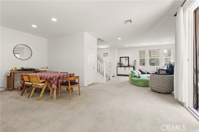 Detail Gallery Image 7 of 26 For 6049 Snapdragon, Corona,  CA 92880 - 3 Beds | 2/1 Baths