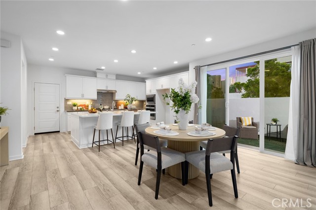 118 Modjeska, Irvine CA: https://media.crmls.org/medias/642f43ab-a4e2-48cc-ba2c-450711a571da.jpg