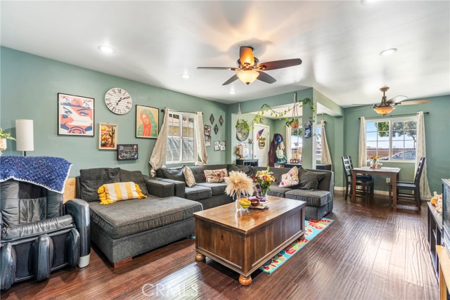 Detail Gallery Image 26 of 58 For 21114 & 1/2 Martin St, Carson,  CA 90745 - 5 Beds | 3 Baths
