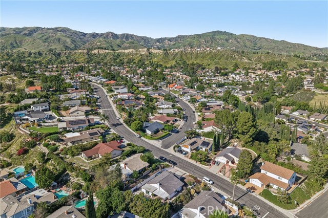 Detail Gallery Image 44 of 52 For 11461 Amigo Ave, Porter Ranch,  CA 91326 - 3 Beds | 2 Baths