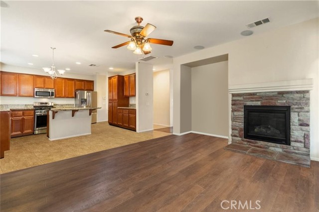 Detail Gallery Image 20 of 48 For 3408 Gemstone, Rosamond,  CA 93560 - 5 Beds | 3 Baths