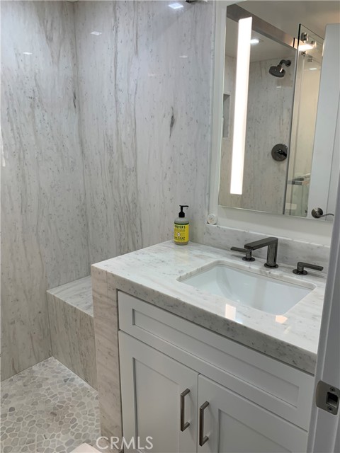 Detail Gallery Image 26 of 41 For 222 20th, Newport Beach,  CA 92663 - 3 Beds | 2 Baths