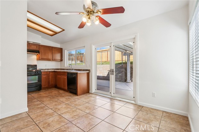 Detail Gallery Image 6 of 24 For 12059 Elk Bld, Riverside,  CA 92505 - 3 Beds | 2 Baths