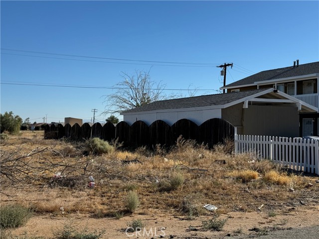 Detail Gallery Image 4 of 15 For 20337 Hacienda Bld, California City,  CA 93505 - – Beds | – Baths