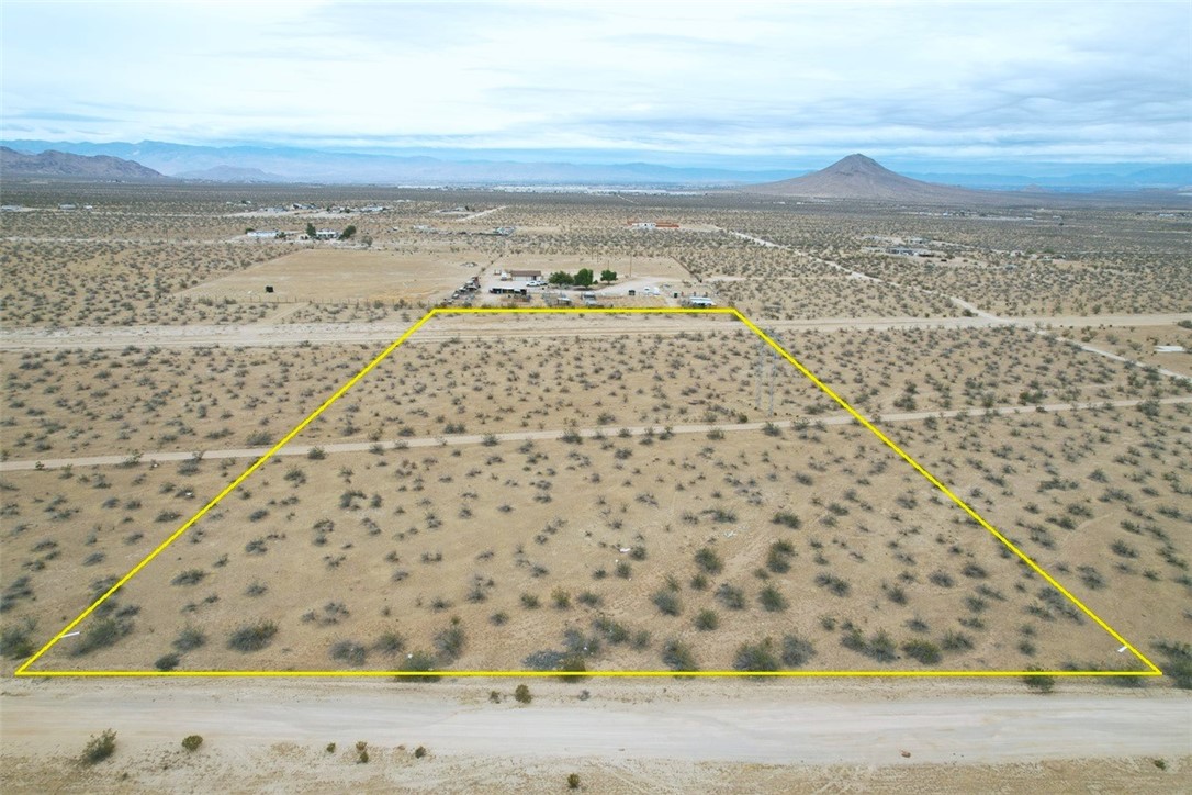 0 Colusa Road, Apple Valley, California 92307, ,Land,For Sale,0 Colusa Road,CRHD23213143