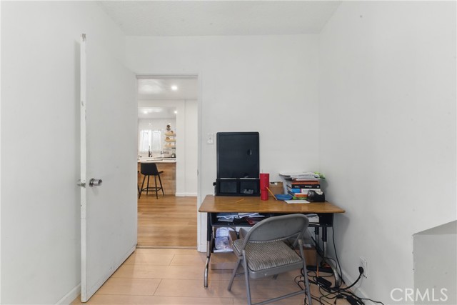 415 Cadbrook Drive, La Puente CA: https://media.crmls.org/medias/6431885b-2cd3-4830-8e6f-f9ec4e7ef0bc.jpg