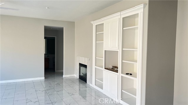 Detail Gallery Image 12 of 33 For 7575 Lime, Fontana,  CA 92336 - 5 Beds | 3 Baths