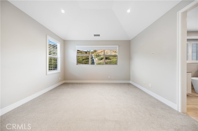 Detail Gallery Image 23 of 36 For 130 Mezza Luna, Irvine,  CA 92602 - 4 Beds | 3 Baths