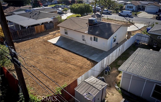 6001 De La Vista, Jurupa Valley CA: https://media.crmls.org/medias/6433e13a-b8e7-49ea-81f8-65fba4513d49.jpg