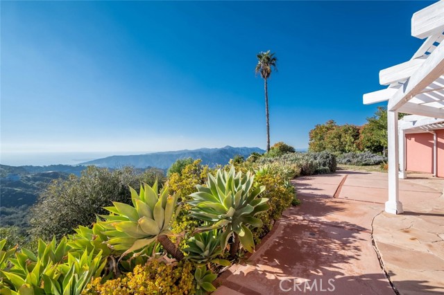 Detail Gallery Image 50 of 74 For 135 Loma Metisse Rd, Malibu,  CA 90265 - 5 Beds | 5 Baths