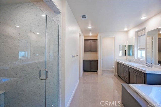 221 Geyser, Irvine CA: https://media.crmls.org/medias/643425c0-c9ad-499b-b4a0-38094ca8fea2.jpg