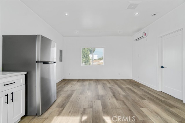 Detail Gallery Image 39 of 43 For 7909 Aldea Ave, Lake Balboa,  CA 91406 - 6 Beds | 5/2 Baths