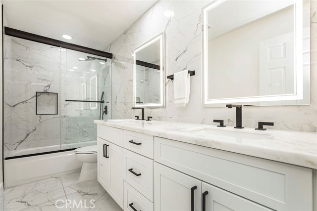 20128 Cavern Court, Saugus CA: https://media.crmls.org/medias/643484b3-2dba-4234-9d2c-439c96bf528d.jpg