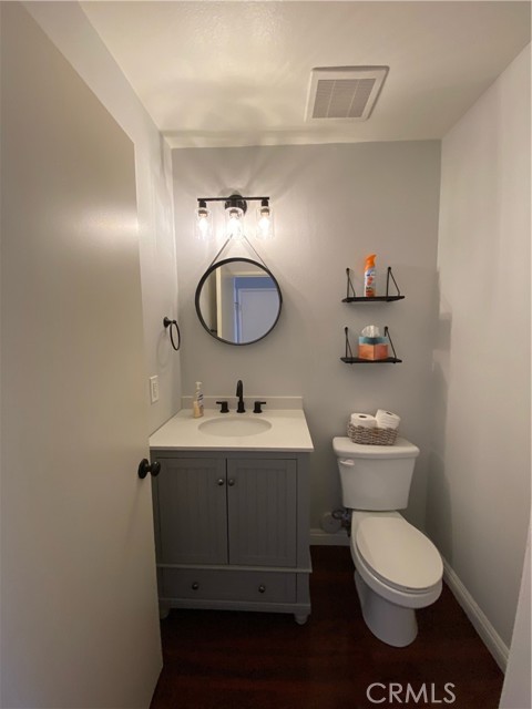 5352 Snowcreek Street photo 2