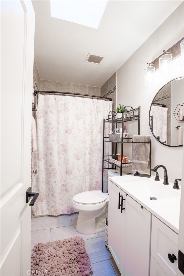 https://media.crmls.org/medias/6435118e-3fe7-4897-aa4f-8be9503834e2.jpg?preset=X-Large