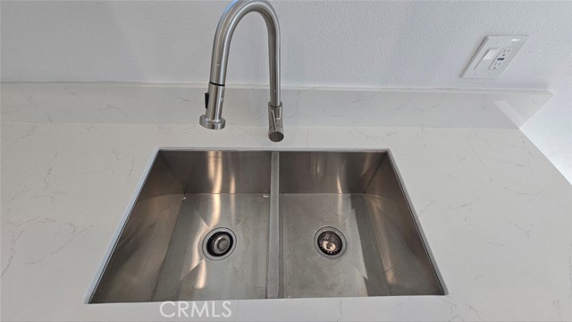 Detail Gallery Image 18 of 23 For 10413 Avalon Bld, Los Angeles,  CA 90003 - 4 Beds | 2 Baths