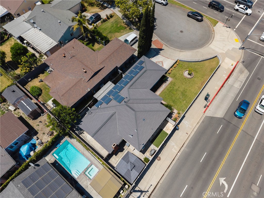 https://media.crmls.org/medias/64363fb8-46ef-4791-bac0-07165ec90885.jpg?preset=X-Large