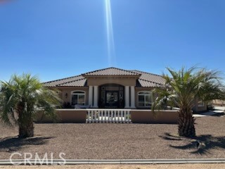 Detail Gallery Image 1 of 29 For 17134 Joshua Rd, Apple Valley,  CA 92307 - 3 Beds | 2/1 Baths