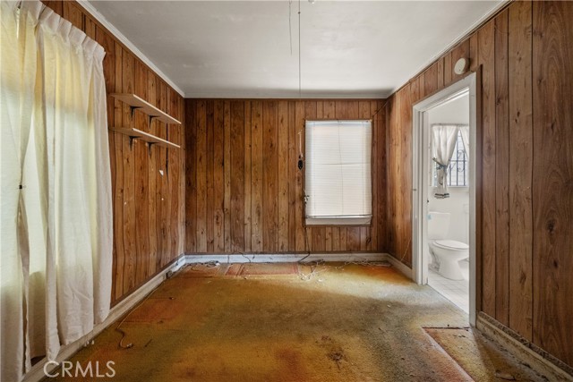 201 N Carondelet Street, Los Angeles CA: https://media.crmls.org/medias/64371d63-c851-4400-b2c1-2b11d397dbec.jpg