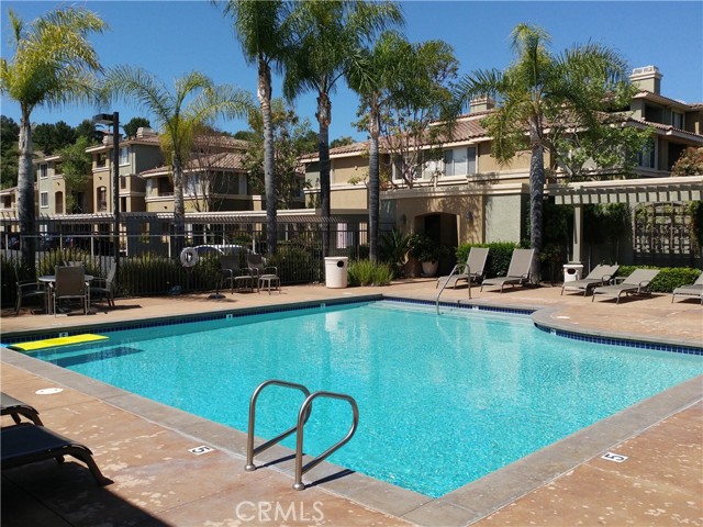 Detail Gallery Image 5 of 22 For 22681 Oakgrove Dr #427,  Aliso Viejo,  CA 92656 - 2 Beds | 2 Baths