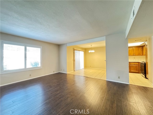 600 Central Avenue, Riverside CA: https://media.crmls.org/medias/643836b9-f9e7-48c5-a04a-b9c059c1ebcd.jpg