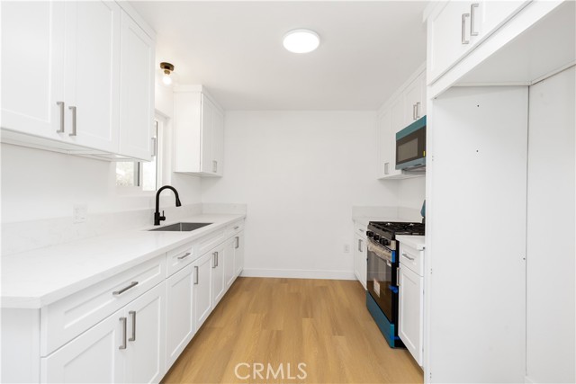 Detail Gallery Image 10 of 22 For 55650 Navajo Trl, Yucca Valley,  CA 92284 - 2 Beds | 1 Baths
