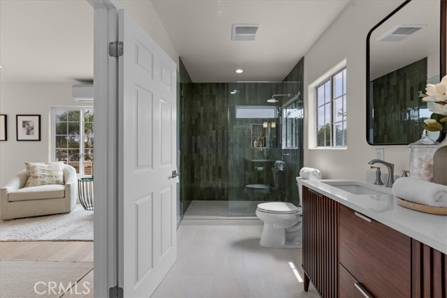11927 Beatrice Street, Culver City CA: https://media.crmls.org/medias/643a0161-90ce-473c-8826-2ff04f08f7d4.jpg