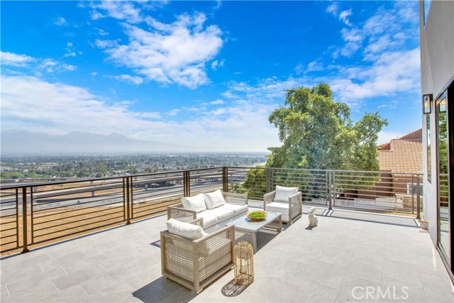 2380 Scenic Ridge Dr, Chino Hills CA: https://media.crmls.org/medias/643a02cd-be19-47fe-a330-a0cc520a7fc2.jpg