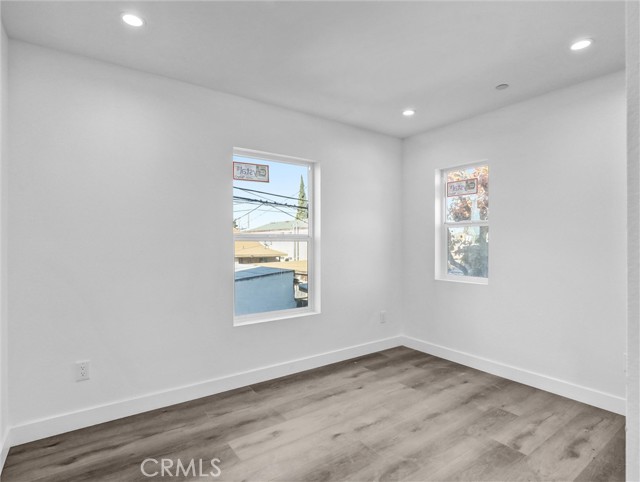 Detail Gallery Image 8 of 27 For 1231 S Rowan Ave, Los Angeles,  CA 90023 - 5 Beds | 5 Baths