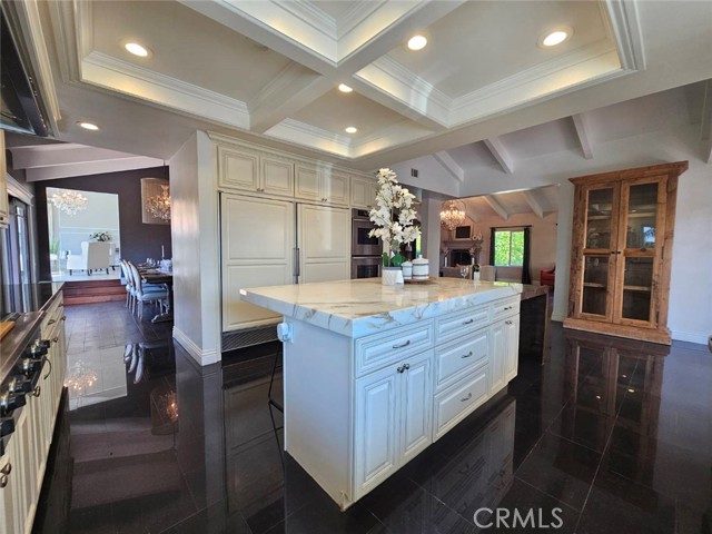 940 N Silent Ranch Drive, Glendora CA: https://media.crmls.org/medias/643adc96-8167-4518-88ec-3230a3a428b5.jpg