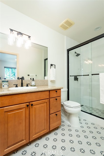 Detail Gallery Image 31 of 58 For 1404 Corona Dr, Glendale,  CA 91205 - 4 Beds | 2/1 Baths