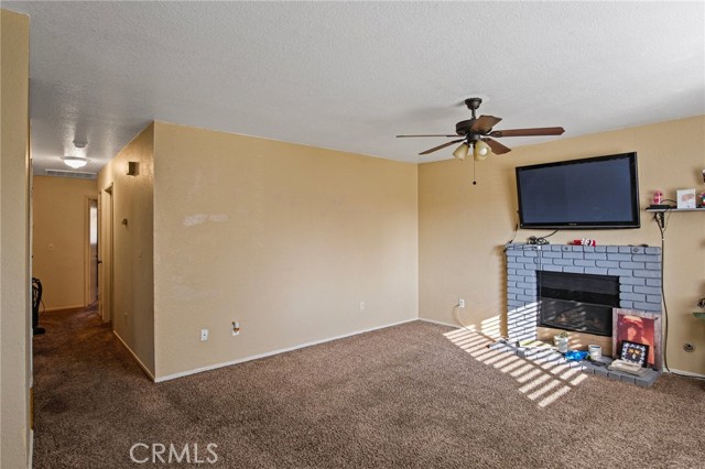 Detail Gallery Image 6 of 25 For 7132 Tokay Cir, Winton,  CA 95388 - 3 Beds | 2 Baths