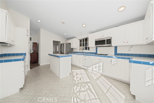 Detail Gallery Image 9 of 16 For 13202 Hoover #42,  Westminster,  CA 92683 - 3 Beds | 2 Baths