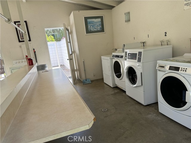 661 Avenida Sevilla, Laguna Woods CA: https://media.crmls.org/medias/643f77d3-93f5-4397-b714-19253f9eb986.jpg