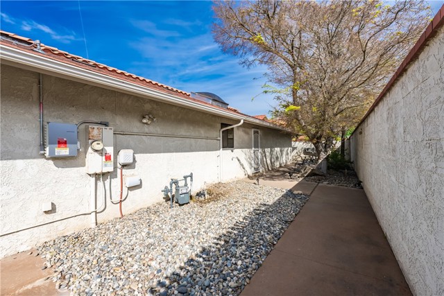 Detail Gallery Image 56 of 69 For 26 Seasons Ct, Madera,  CA 93637 - 3 Beds | 1/2 Baths